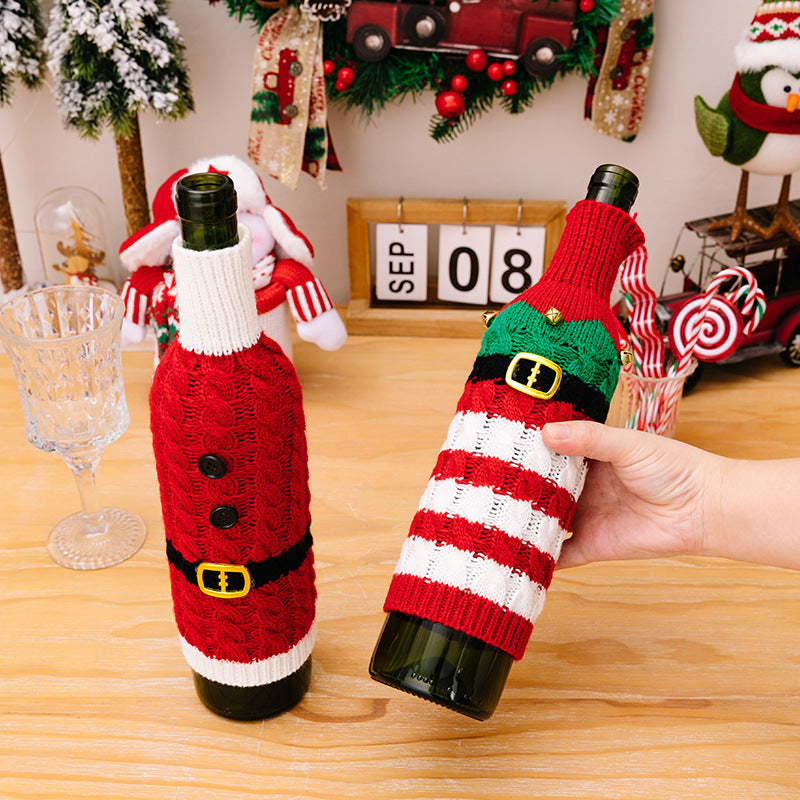 2-Piece Christmas Cable-Knit Wine Bottle Covers